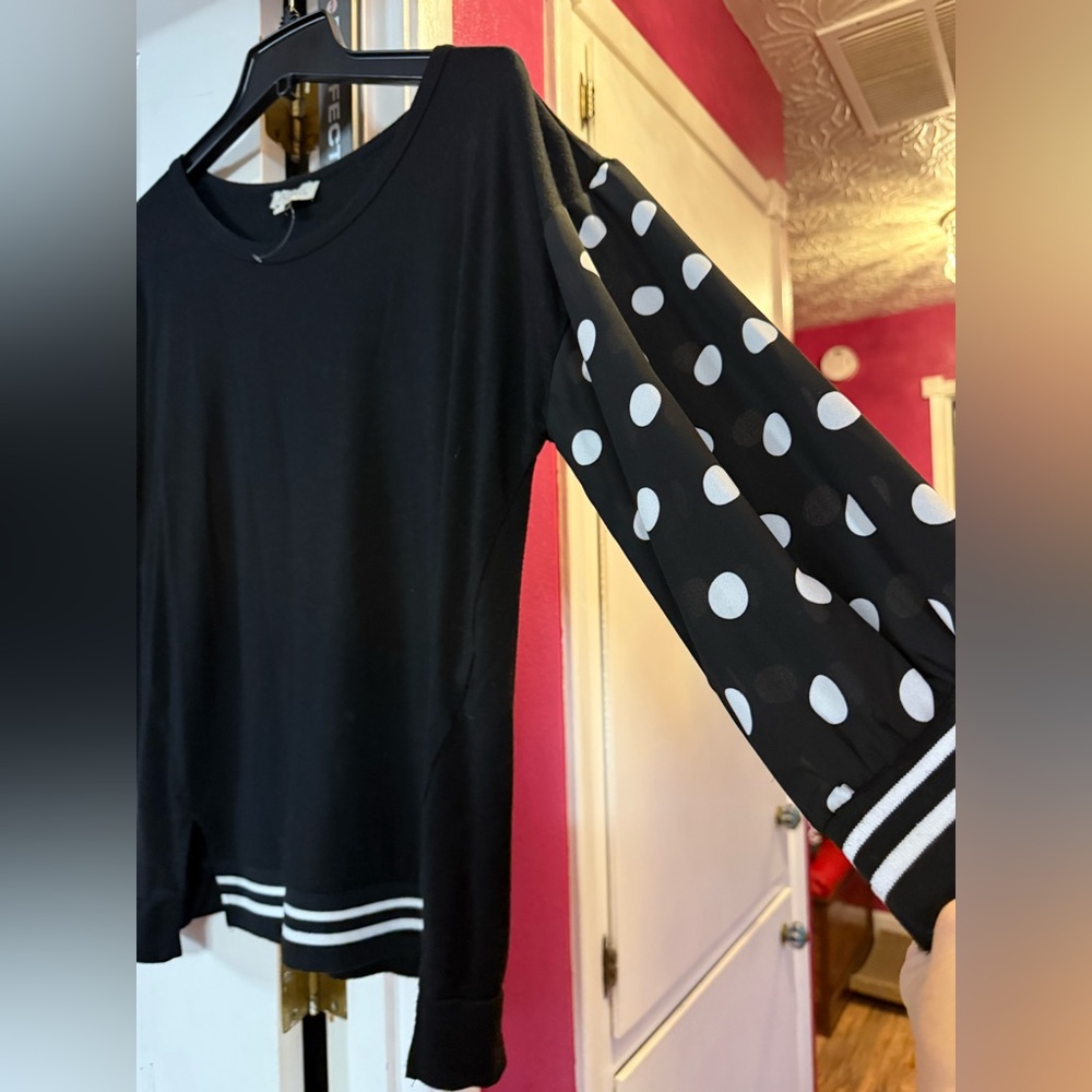 Chenault Black Sweatshirt with Polka Dot Sleeves - Picture 3 of 7